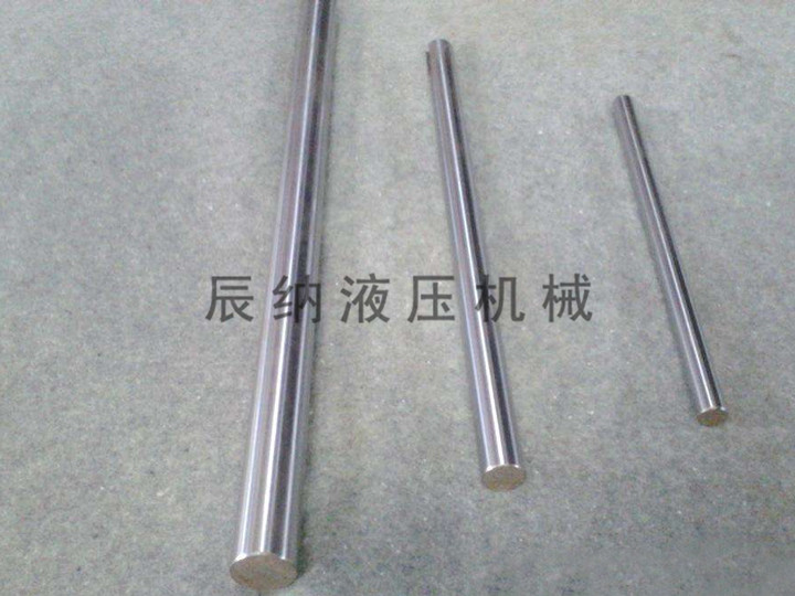 Precision piston rod